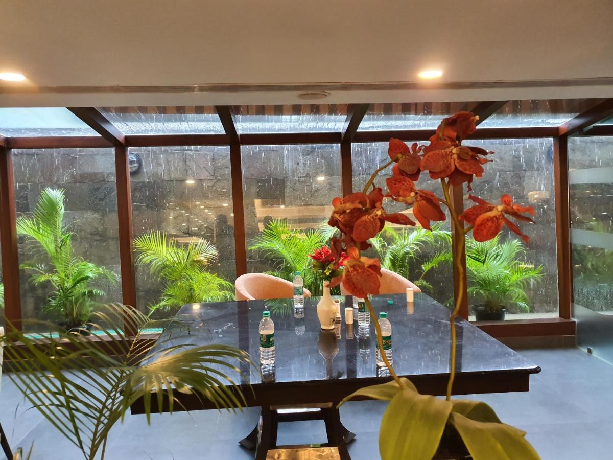 Shravanthi Sarovar Portico Bangalore Eksteriør bilde