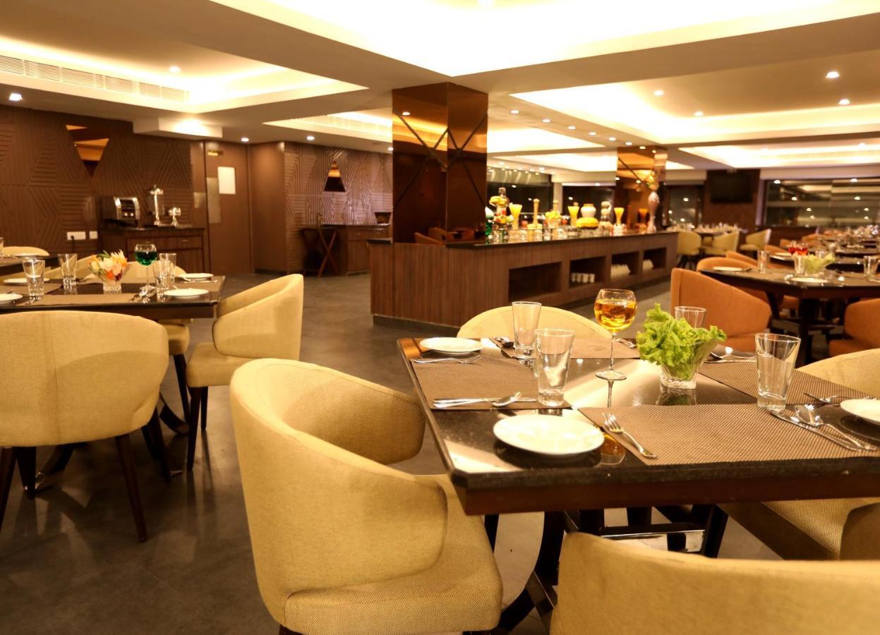 Shravanthi Sarovar Portico Hotell Bangalore Eksteriør bilde