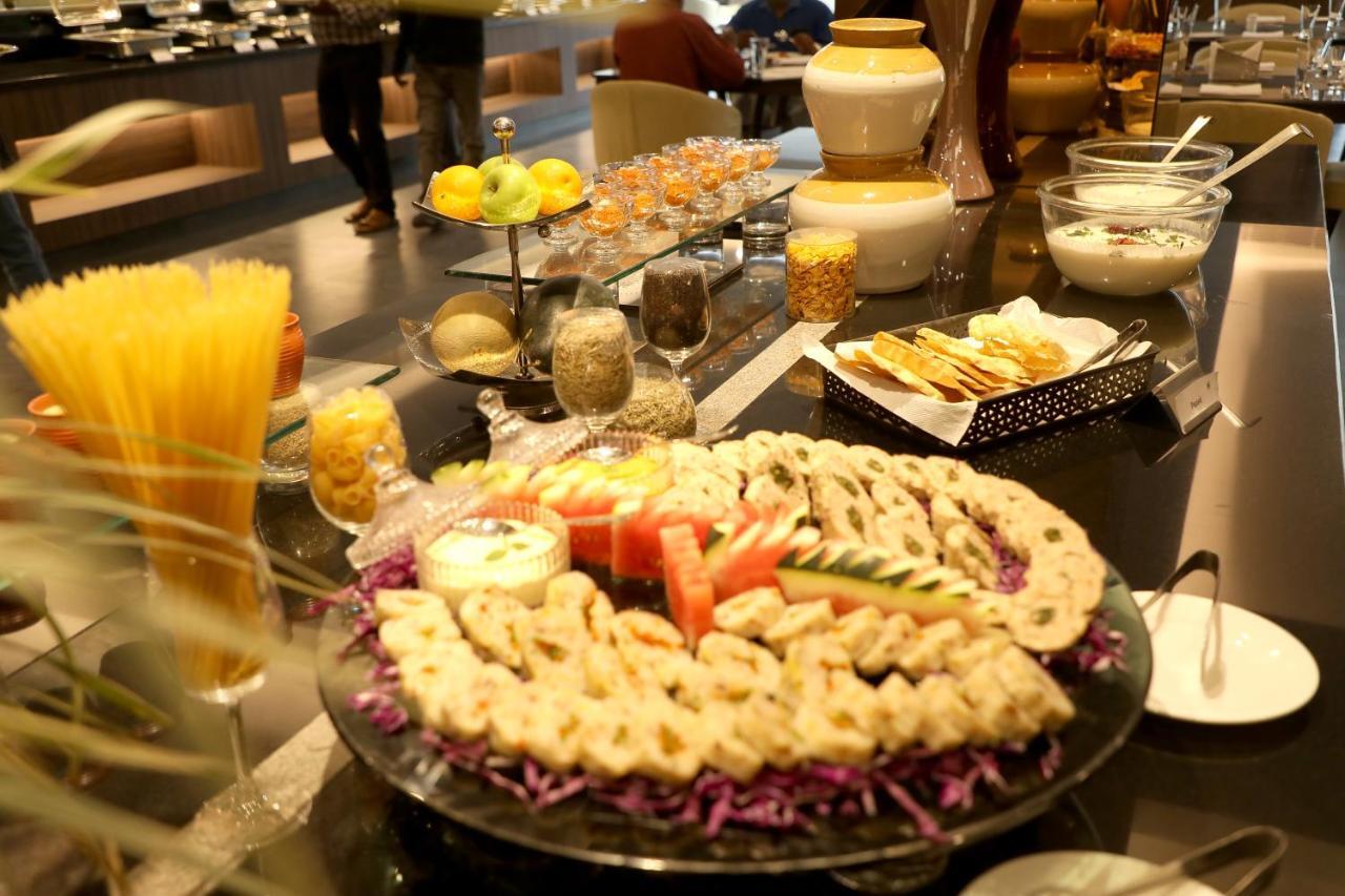Shravanthi Sarovar Portico Bangalore Eksteriør bilde
